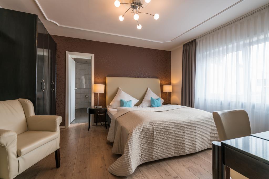 Hotel 'Zum Augarten' Speyer Buitenkant foto